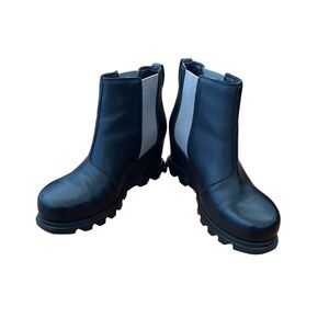 Sorel Joan of Arctic Wedge III Chelsea Boots 7.5 Black Waterproof
